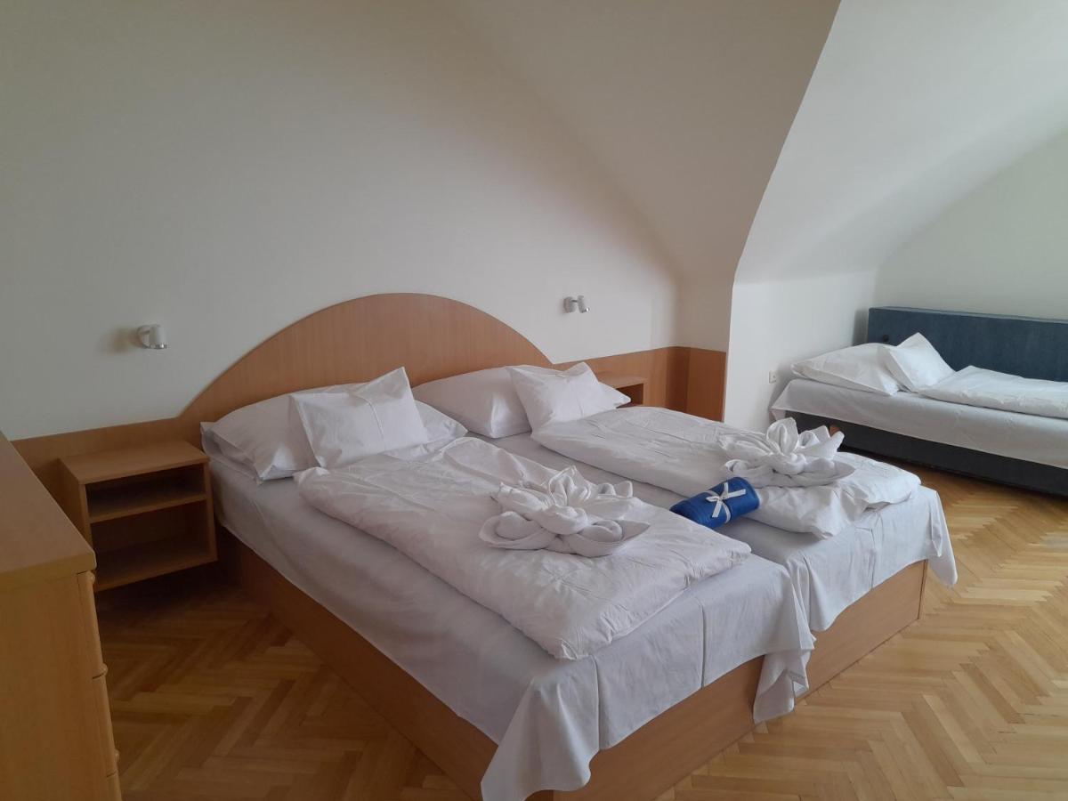 Hotel Nimrod Vendeghaz Hajdúszoboszló Exterior foto