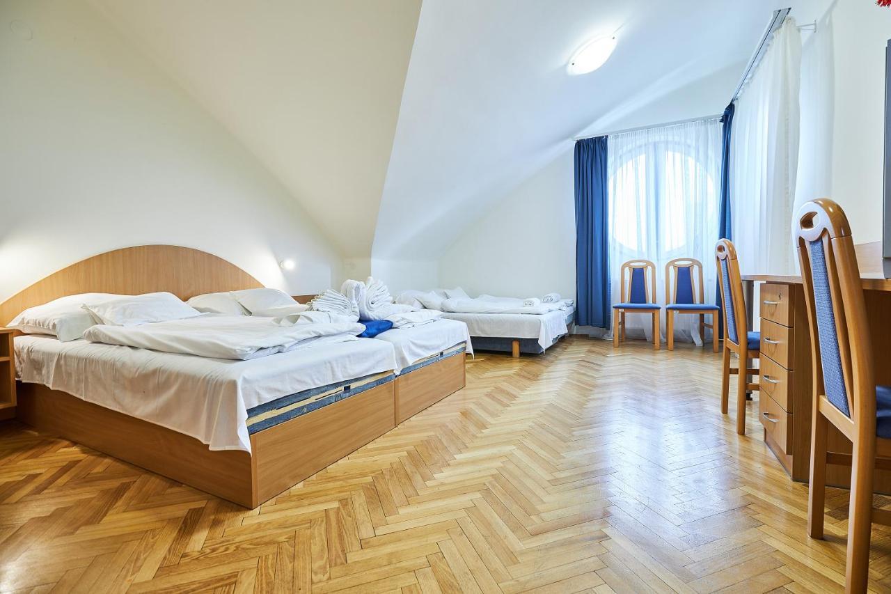 Hotel Nimrod Vendeghaz Hajdúszoboszló Exterior foto